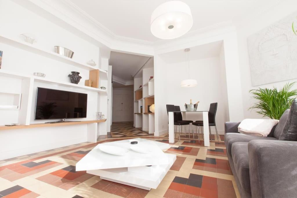 L'art Deco, Esprit Loft, Clim, Place Comedie *